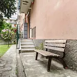 Comfort, Sea, Airport And Private Parking Daire