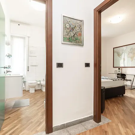 Apartman Comfort, Sea, Airport And Private Parking